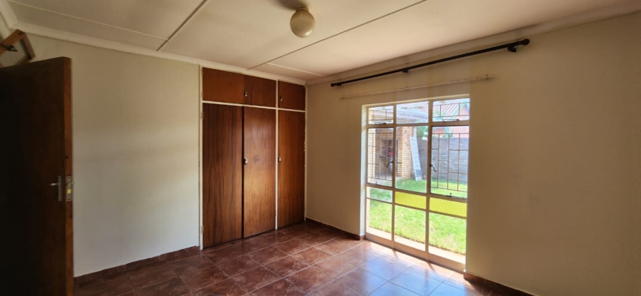 6 Bedroom Property for Sale in Kathu Northern Cape